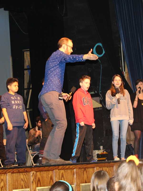 Swingles Perform At Pelham Memorial High School