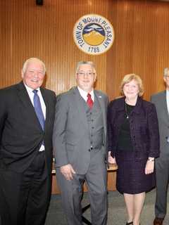 Mount Pleasant Swears In Town Officials