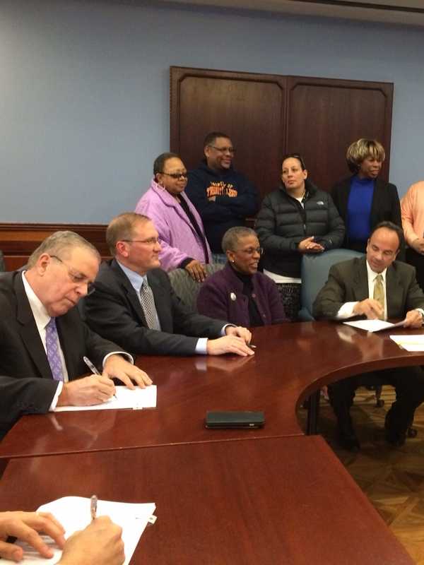 Bridgeport, PSEG Sign Pact to Establish $2 Million Environmental Fund