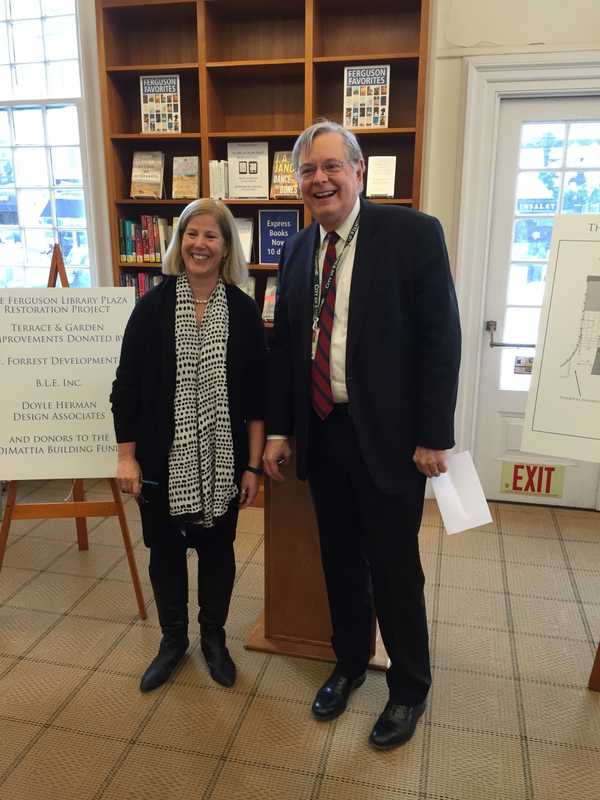 First Niagara Bank Donates $10,000 To Ferguson Library In Stamford