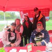 <p>Members of the Yorktown Community Dog Park.</p>