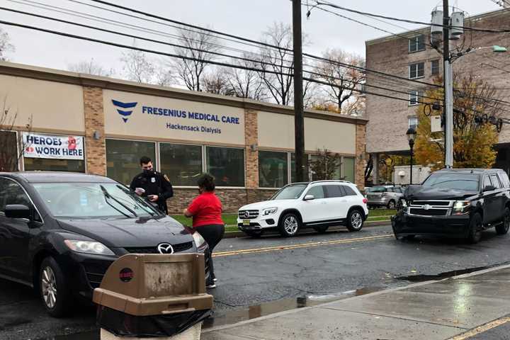 Dollar Store Workers Bring Water To Drivers In Morning Hackensack Crash