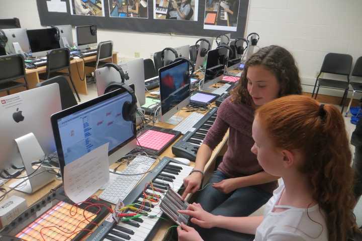 Mamaroneck School's Electronic Music Lab Has All The Bells And Whistles
