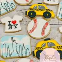 <p>The new cookie shop specializes in customized treats.</p>