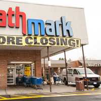 <p>Nanuet Pathmark closes today</p>