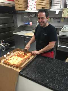 Franco's Pizzeria In Nanuet Wins DVlicious 'Best Pizza In Rockland' Contest