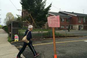 No Signs, No Suggestions At Bridgeport Polling Place