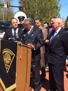 Police, Lawmakers Call For Connecticut To Pass Clearer Open Carry Gun Rules
