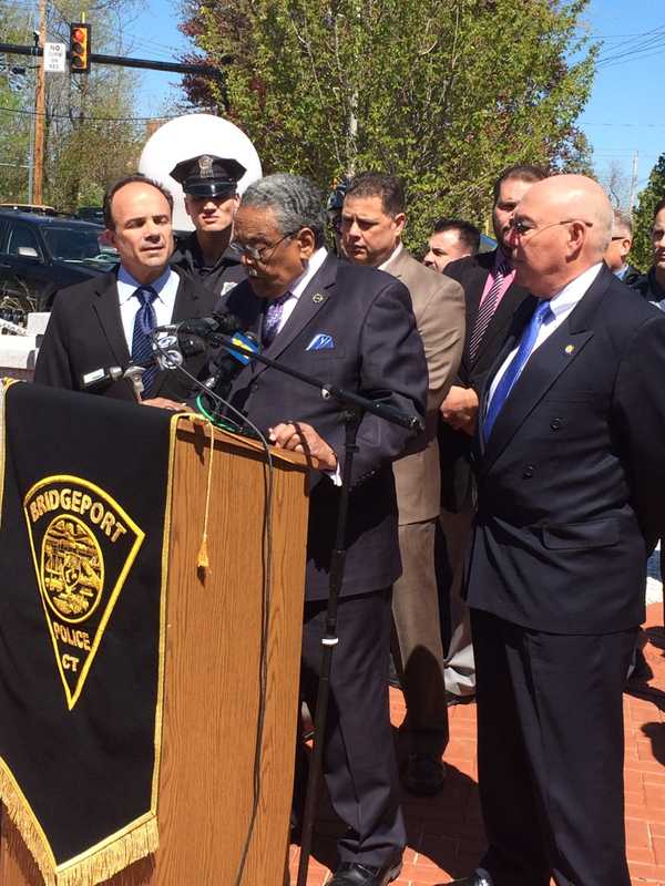 Police, Lawmakers Call For Connecticut To Pass Clearer Open Carry Gun Rules