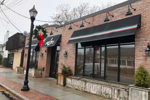 Cousin Vinny's In Wood-Ridge Shutters