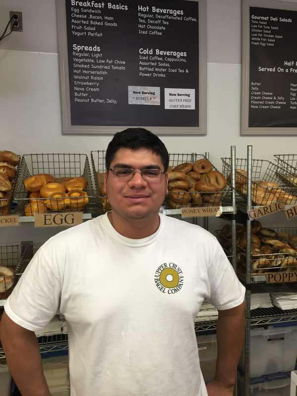 Upper Crust Bagels In Old Greenwich Ranks Among DVlicious Finalists