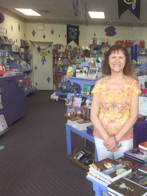 Linda's Story Time In Monroe Engages Readers With Personal Approach