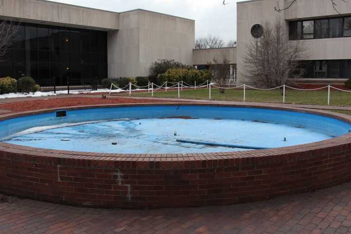 Fountain That Killed Christmas In Lodi Will Be Removed