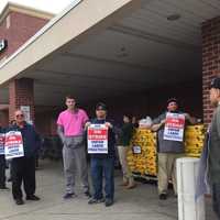 Stop & Shop Management, Union Continue Negotiations As Strike Reaches Fifth Day