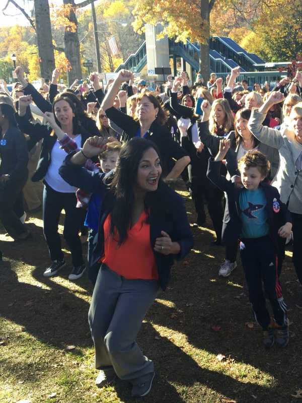 Clinton Supporters Dance It Out At Hillary Pantsuit Flashmob In Chappaqua
