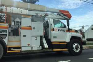 PSE&G Worker Injured While Repairing Pole In Elizabeth