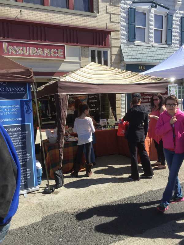 Suffern Street Fair Draws More Than 1,500