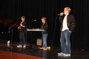 Holmes School Holds Talent Show Fundraiser