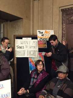 Astorino Town Hall Attracts Overflow Crowd For Lively Talk On Many Topics
