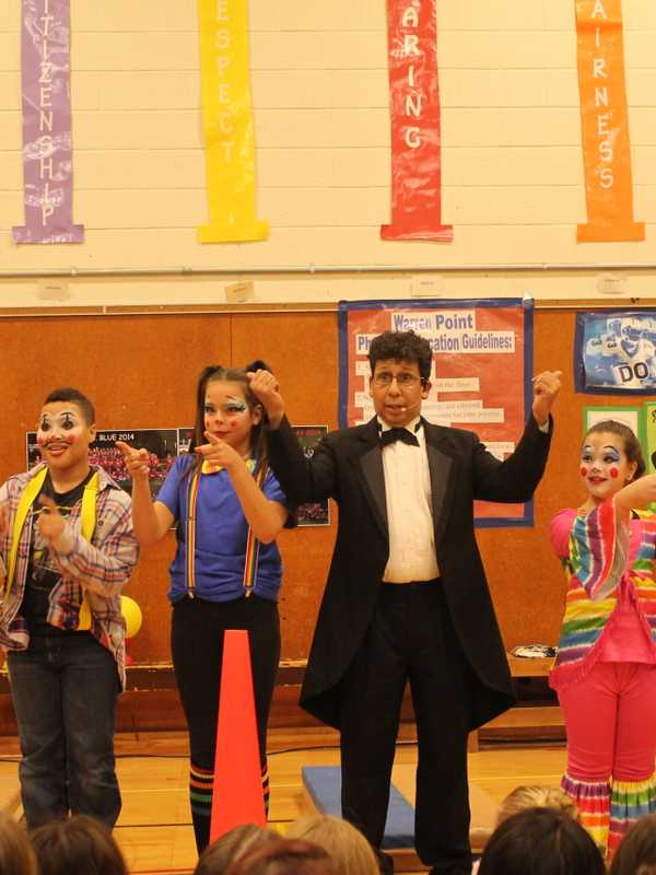 Fair Lawn's Warren Point PTA Sponsors Student Circus Residence Program