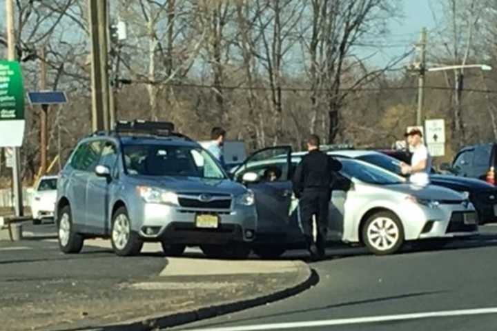 Afternoon Crash Jams Hackensack intersection