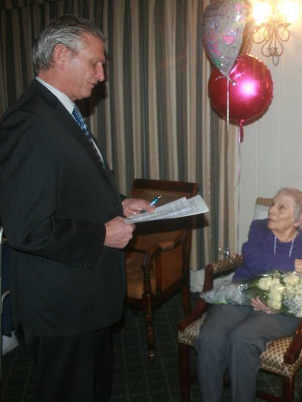 Yorktown Residents Renew Wedding Vows On 72nd Anniversary