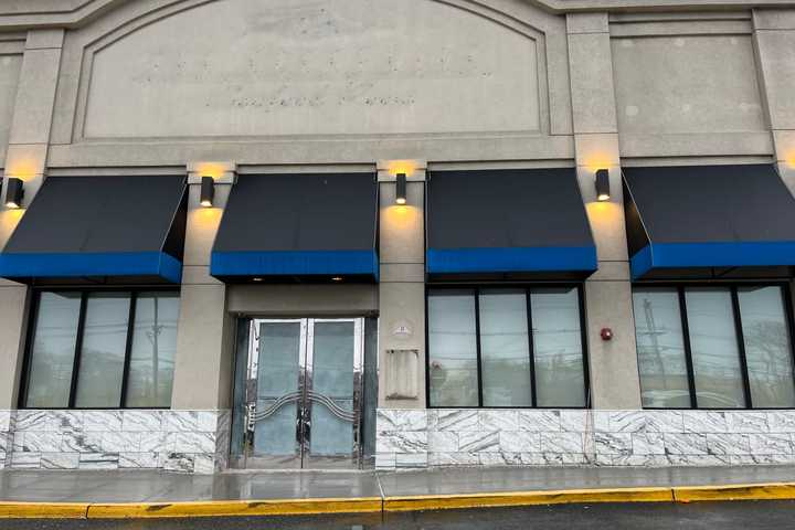 Oceanaire Seafood Room Shutters Shops At Riverside Location