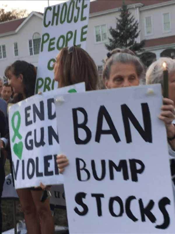 Blumenthal & Murphy Introduce Bill To Close Automatic Weapon Loophole