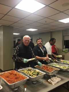 Elks Lodge Serves Veterans A Holiday Dinner