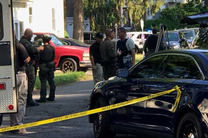 Police: Man In Dumont SWAT Incident Arrested At Parents' Home In Mahwah