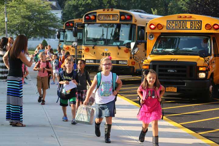 Lakeland Celebrates First Day Of School 