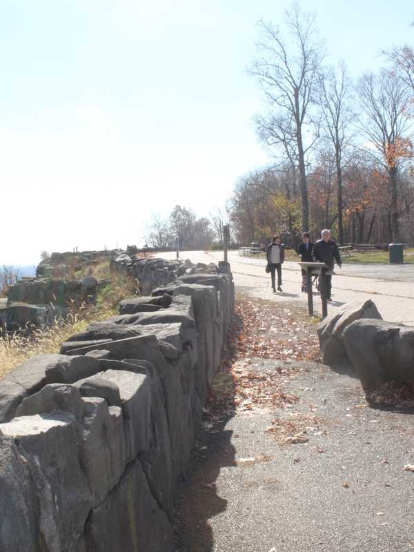 Palisades Parkway Police Rescue Suicidal Closter OD Victim In Locked Car At Alpine Lookout