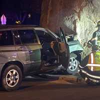 Minivan Slams Into THE Glen Rock