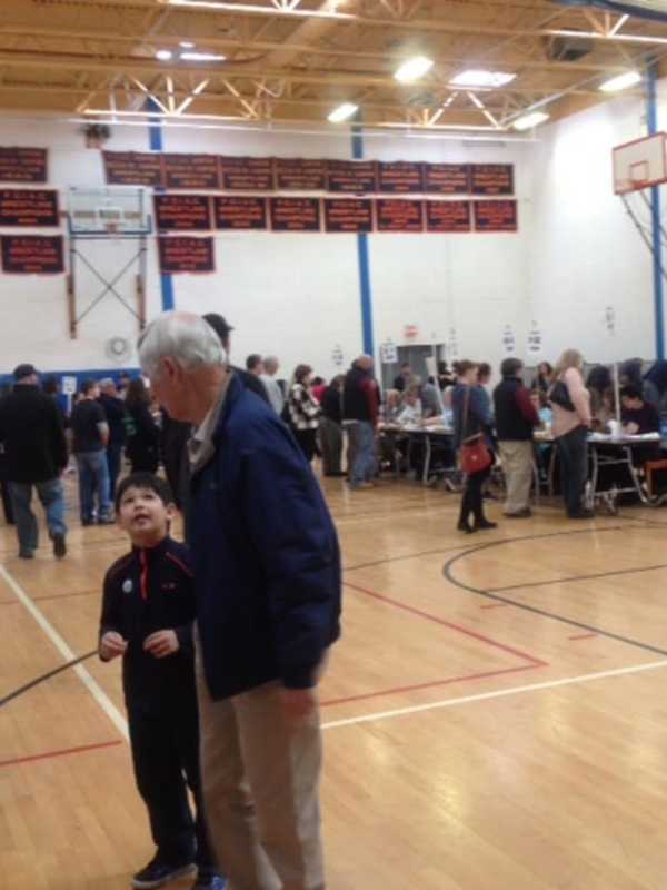 Steady Stream Of Voters Turns Out — With Kids In Tow — At Polls In Danbury