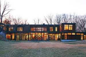 Lakeside Pound Ridge House On Market Has Modern Look