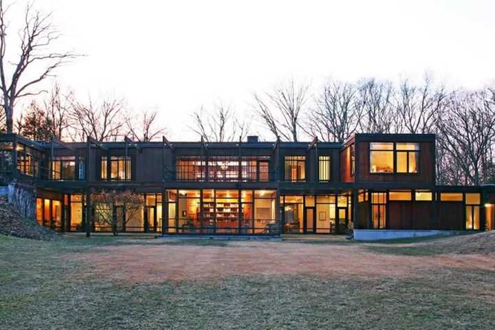 Lakeside Pound Ridge House On Market Has Modern Look