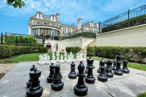 $10.9M Cresskill Estate Fit For A King