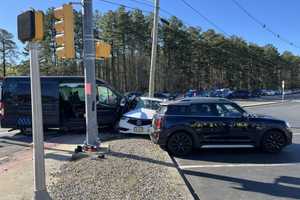 11 Students, Two Drivers Hospitalized In Jersey Shore Crash