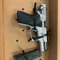 Man Found In Possession Of Drugs, Loaded Handgun In Hicksville, Police Say