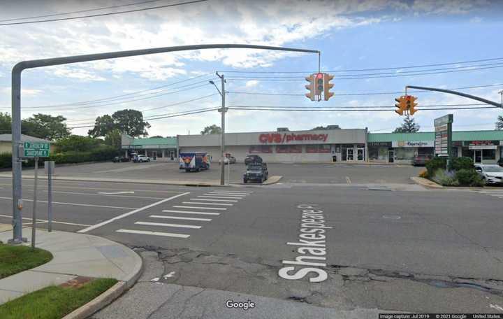 North Jerusalem Road and Shakespeare Place in East Meadow