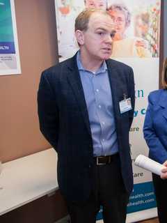 Duff Meets With Norwalk Business Leader To Talk InvestCT