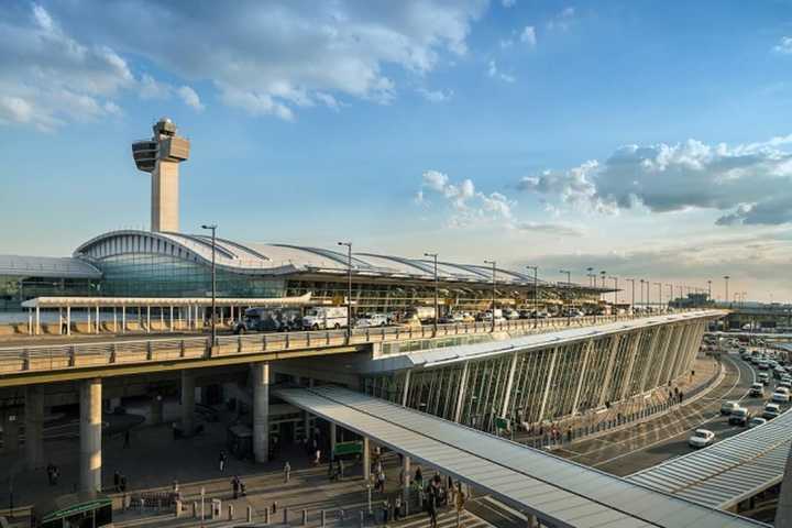 Plane Returns To JFK After Engine Catches Fire