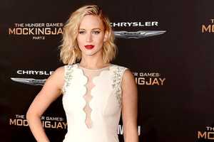 Emergency Landing Disrupts Jennifer Lawrence's Teterorbo-Bound Flight