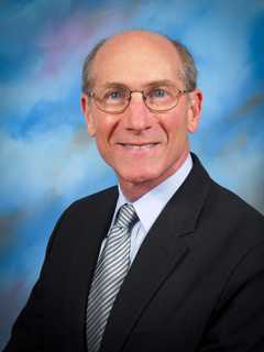 LaGrange Resident Receives Award For Business Leadership