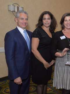 Jennifer Flowers, President Of Mamaroneck Firm, Named "Ambassador Of Year"