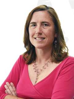 Hyde Park Nurse Keeps On Running