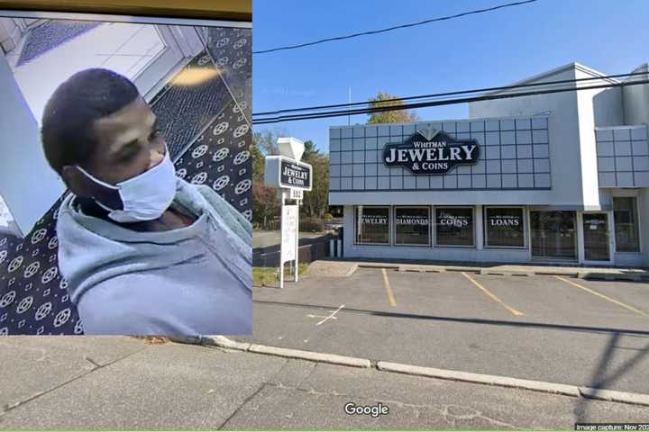 Police Seek Man Accused Of Stealing Gold Chain Valued At $1.5K From Melville Store