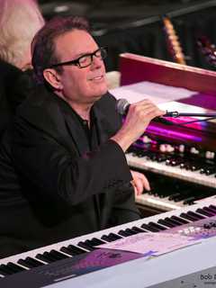 Jimmy Webb, Karla Bonoff Play Ridgefield Playhouse