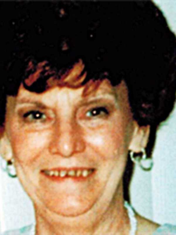Joan Darcy LaColla Powers, 77, Longtime Beacon Resident