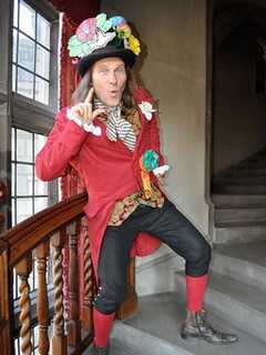 Master Storyteller Jonathan Kruk Performs In Valhalla
